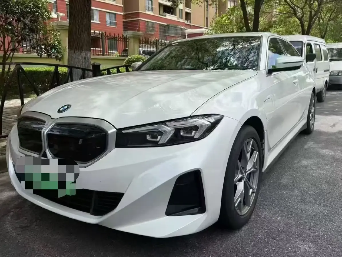 2024 BMW i3 BEV 70KWH