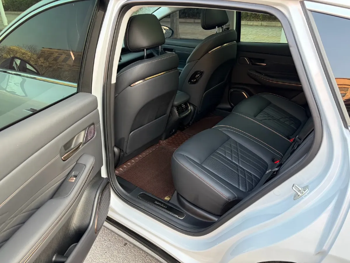 2025 BaoJun XiangJing BEV,autocango,china used car exporter,china ev exporter,chinese used car exporter,chinese used ev exporter