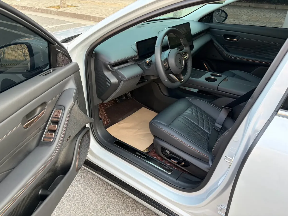 2025 BaoJun XiangJing BEV,autocango,china used car exporter,china ev exporter,chinese used car exporter,chinese used ev exporter