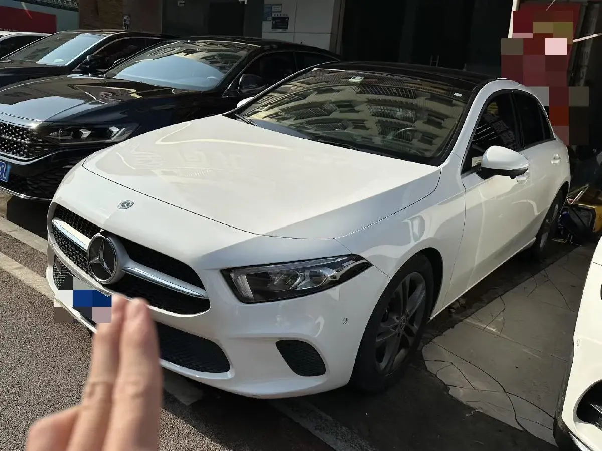 2019 Mercedes-Benz A Class 1.3T 163HP L4 7DCT