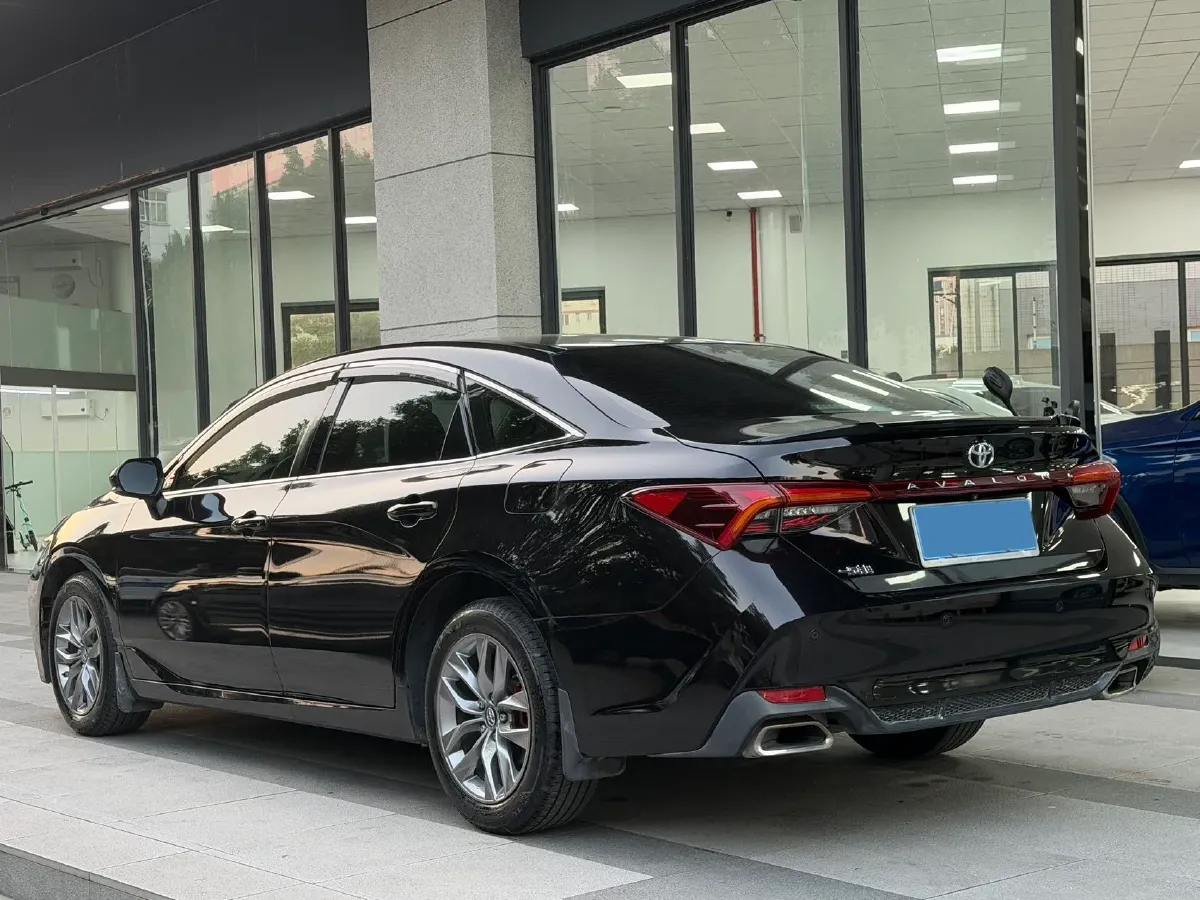 2019 Toyota Avalon 2.5L 209HP L4 8AT,autocango,china used car exporter,china ev exporter,chinese used car exporter,chinese used ev exporter