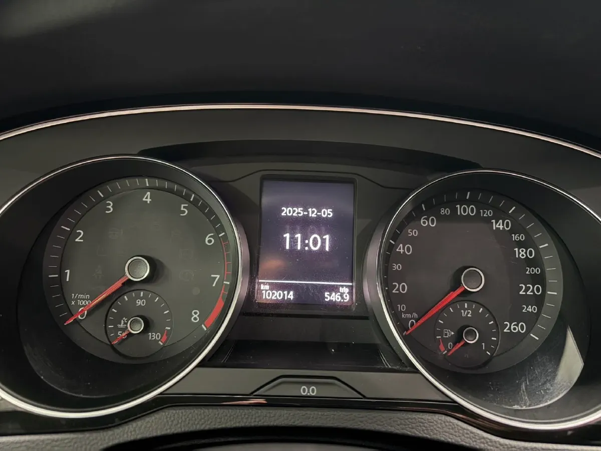 2019 Volkswagen Magotan 2.0T 186HP L4 7DCT,autocango,china used car exporter,china ev exporter,chinese used car exporter,chinese used ev exporter