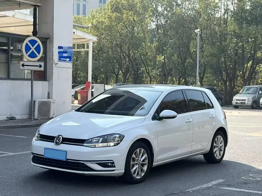 2018 Volkswagen Golf 1.4T 131HP L4 7DCT,autocango,china used car exporter,china ev exporter,chinese used car exporter,chinese used ev exporter