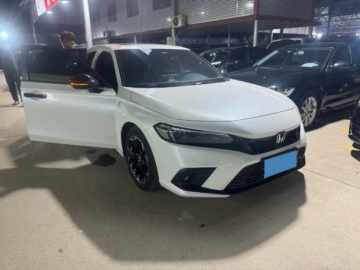 2023 Honda Civic 1.5T 182HP L4 CVT,autocango,china used car exporter,china ev exporter,chinese used car exporter,chinese used ev exporter