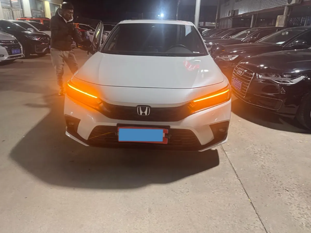 2023 Honda Civic 1.5T 182HP L4 CVT,autocango,china used car exporter,china ev exporter,chinese used car exporter,chinese used ev exporter