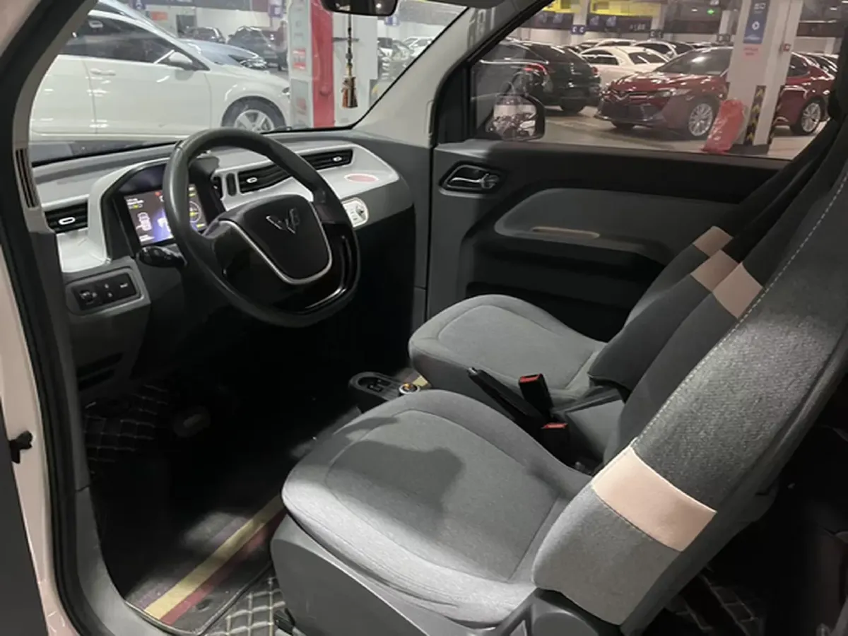 2022 WuLing HongGuang MINI EV BEV 9KWH,autocango,china used car exporter,china ev exporter,chinese used car exporter,chinese used ev exporter