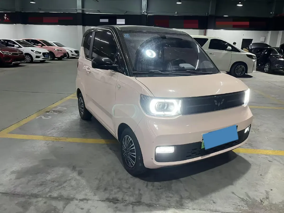 2022 WuLing HongGuang MINI EV BEV 9KWH,autocango,china used car exporter,china ev exporter,chinese used car exporter,chinese used ev exporter