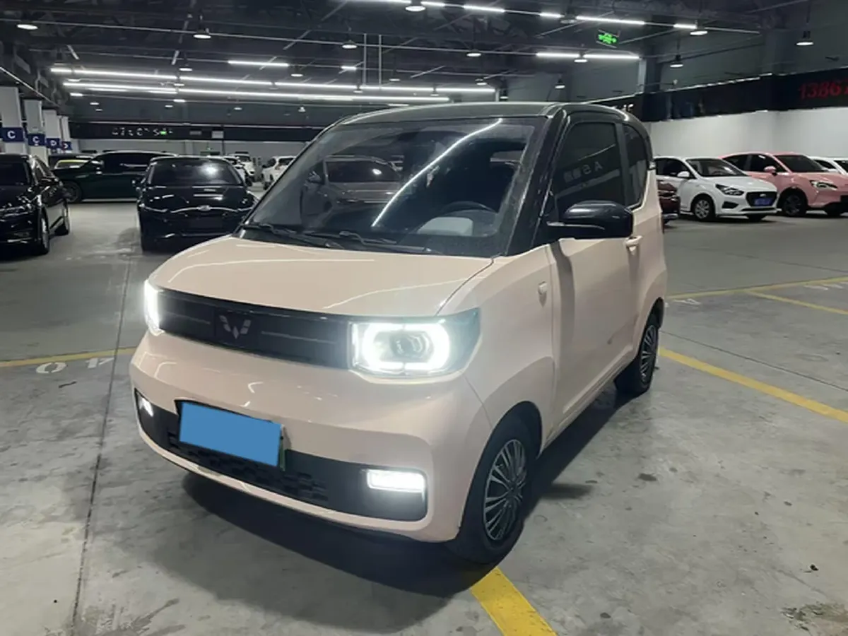 2022 WuLing HongGuang MINI EV BEV 9KWH,autocango,china used car exporter,china ev exporter,chinese used car exporter,chinese used ev exporter