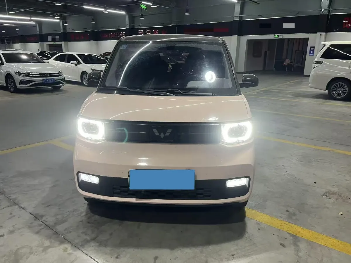 2022 WuLing HongGuang MINI EV BEV 9KWH,autocango,china used car exporter,china ev exporter,chinese used car exporter,chinese used ev exporter