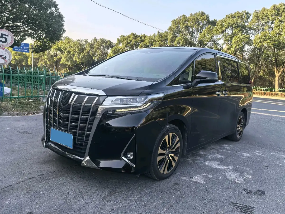 2020 Toyota Alphard 2.5L 117HP L4 E-CVT Hybrid