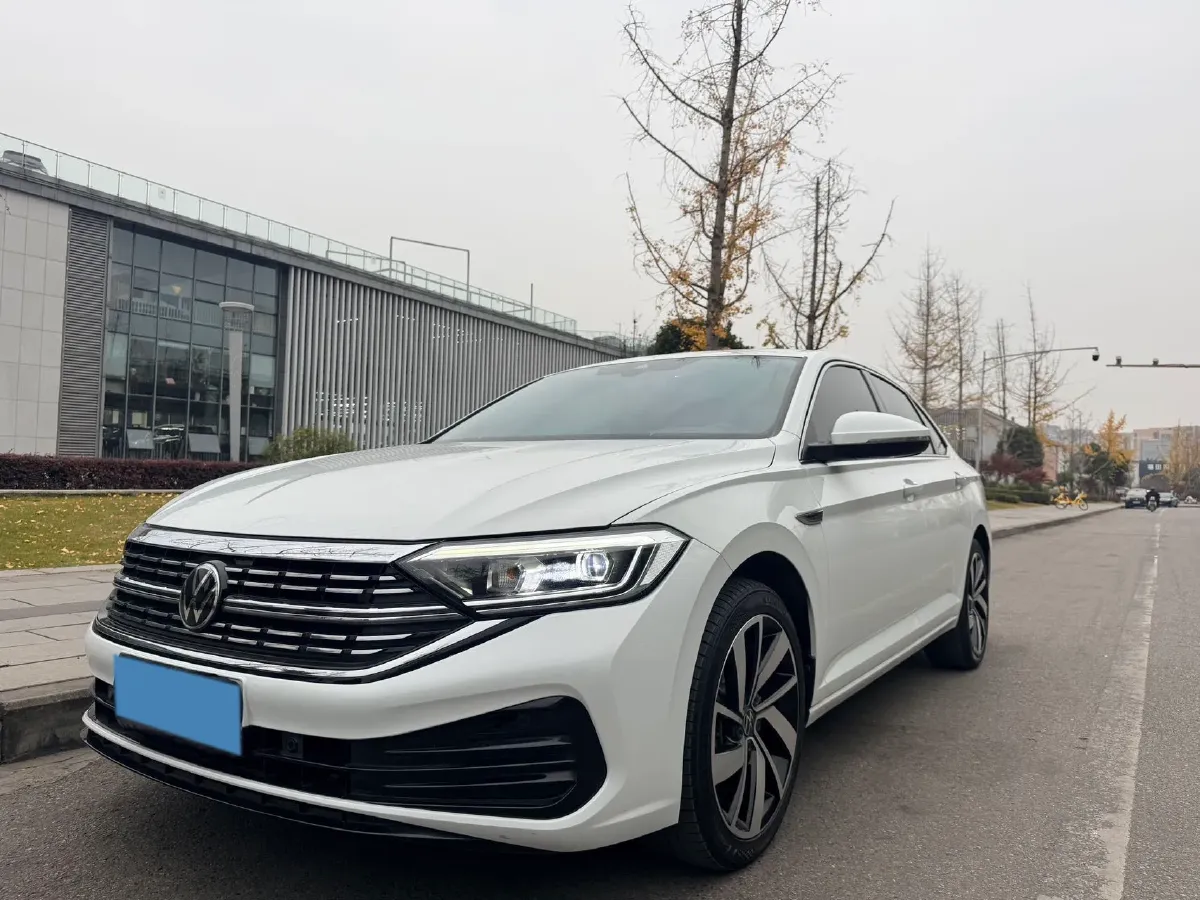 2023 Volkswagen Sagitar 1.5T 160HP L4 7DCT,autocango,china used car exporter,china ev exporter,chinese used car exporter,chinese used ev exporter