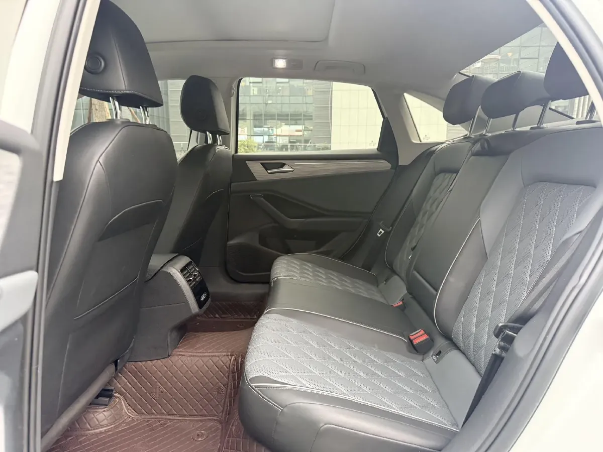 2023 Volkswagen Sagitar 1.5T 160HP L4 7DCT,autocango,china used car exporter,china ev exporter,chinese used car exporter,chinese used ev exporter