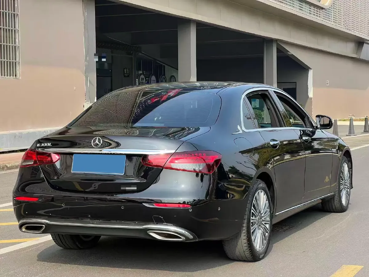 2022 Mercedes-Benz E Class 2.0T 258HP L4 9AT,autocango,china used car exporter,china ev exporter,chinese used car exporter,chinese used ev exporter