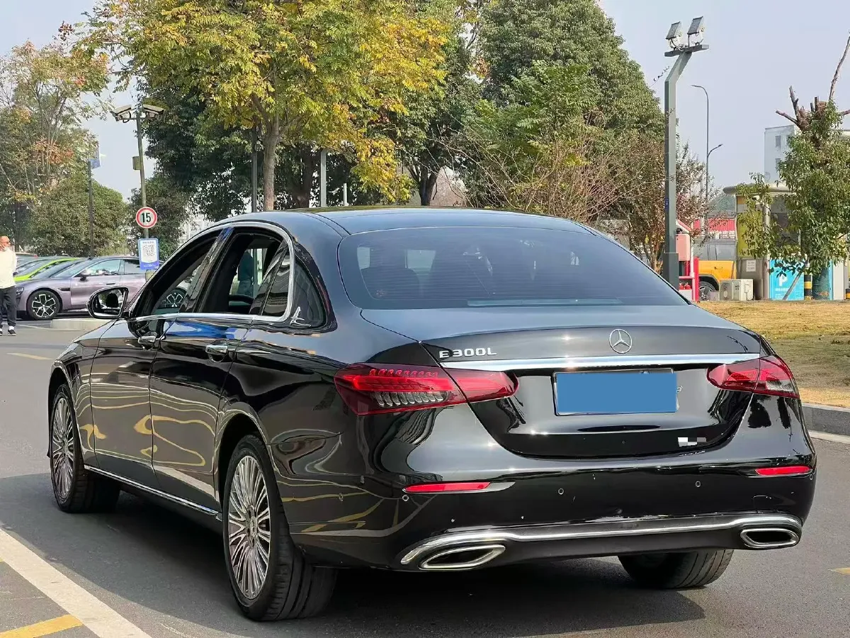 2022 Mercedes-Benz E Class 2.0T 258HP L4 9AT,autocango,china used car exporter,china ev exporter,chinese used car exporter,chinese used ev exporter
