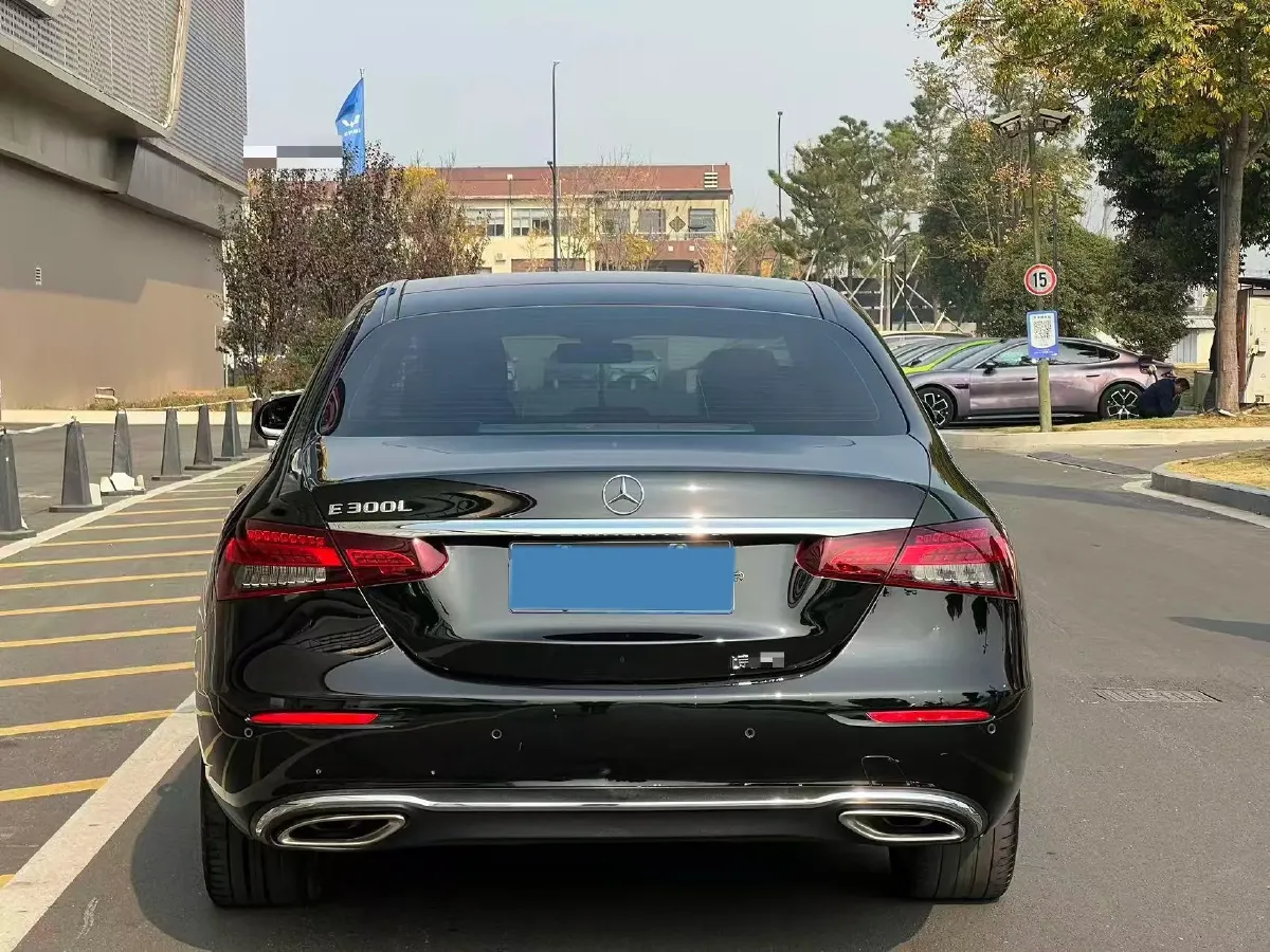 2022 Mercedes-Benz E Class 2.0T 258HP L4 9AT,autocango,china used car exporter,china ev exporter,chinese used car exporter,chinese used ev exporter