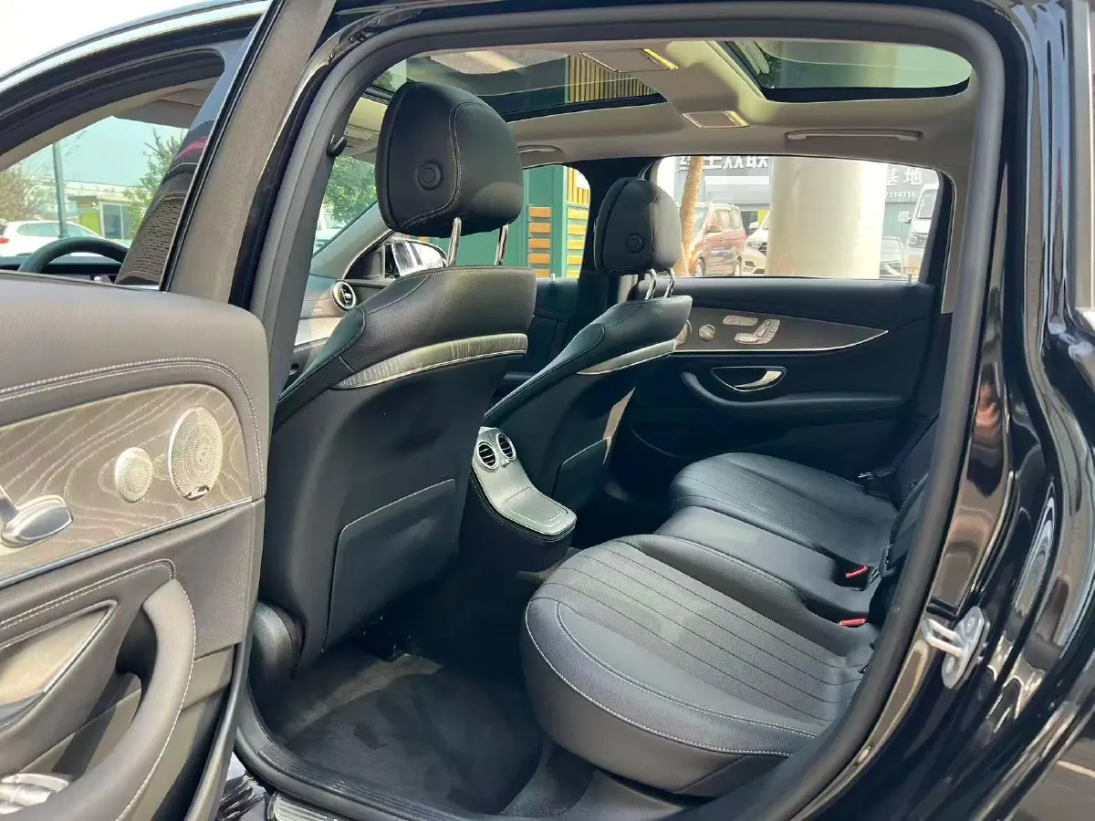 2022 Mercedes-Benz E Class 2.0T 258HP L4 9AT,autocango,china used car exporter,china ev exporter,chinese used car exporter,chinese used ev exporter