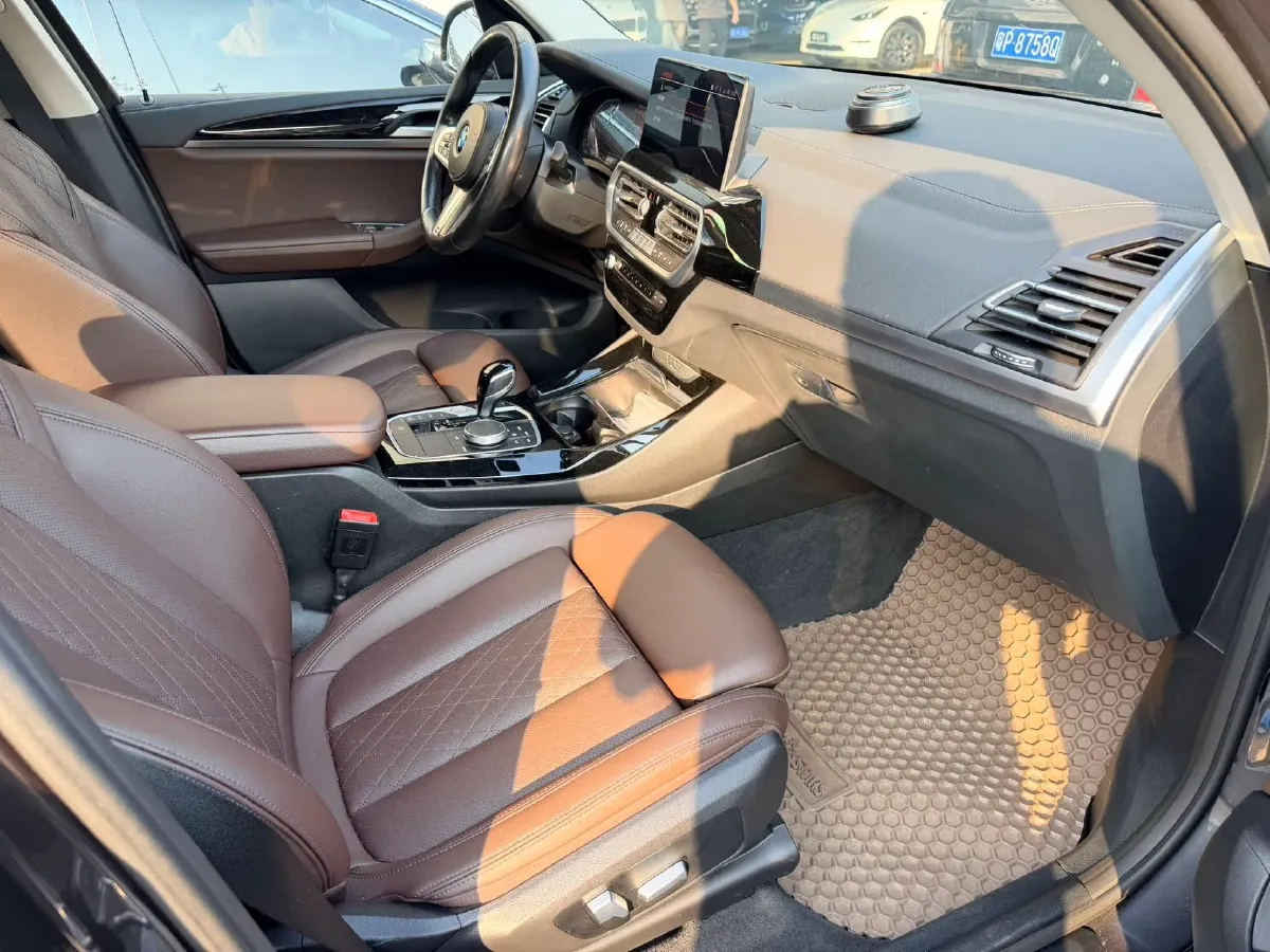 2022 BMW X3 2.0T 184HP L4 8AT,autocango,china used car exporter,china ev exporter,chinese used car exporter,chinese used ev exporter