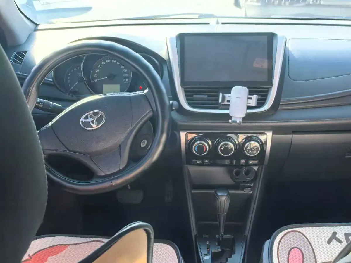2020 Toyota Yaris L 1.5L 110HP L4 CVT,autocango,china used car exporter,china ev exporter,chinese used car exporter,chinese used ev exporter