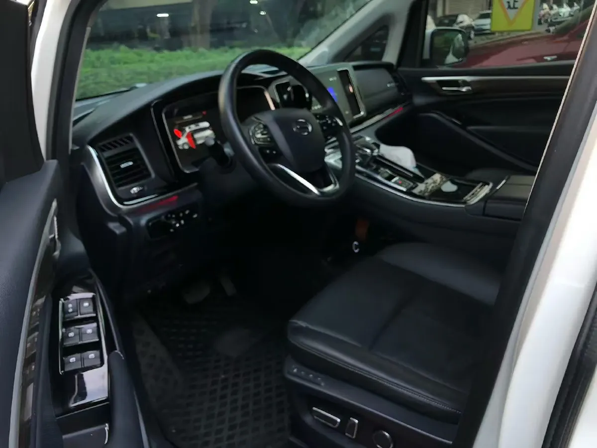 2021 GAC Trumpchi M8 2.0T 252HP L4 8AT,autocango,china used car exporter,china ev exporter,chinese used car exporter,chinese used ev exporter