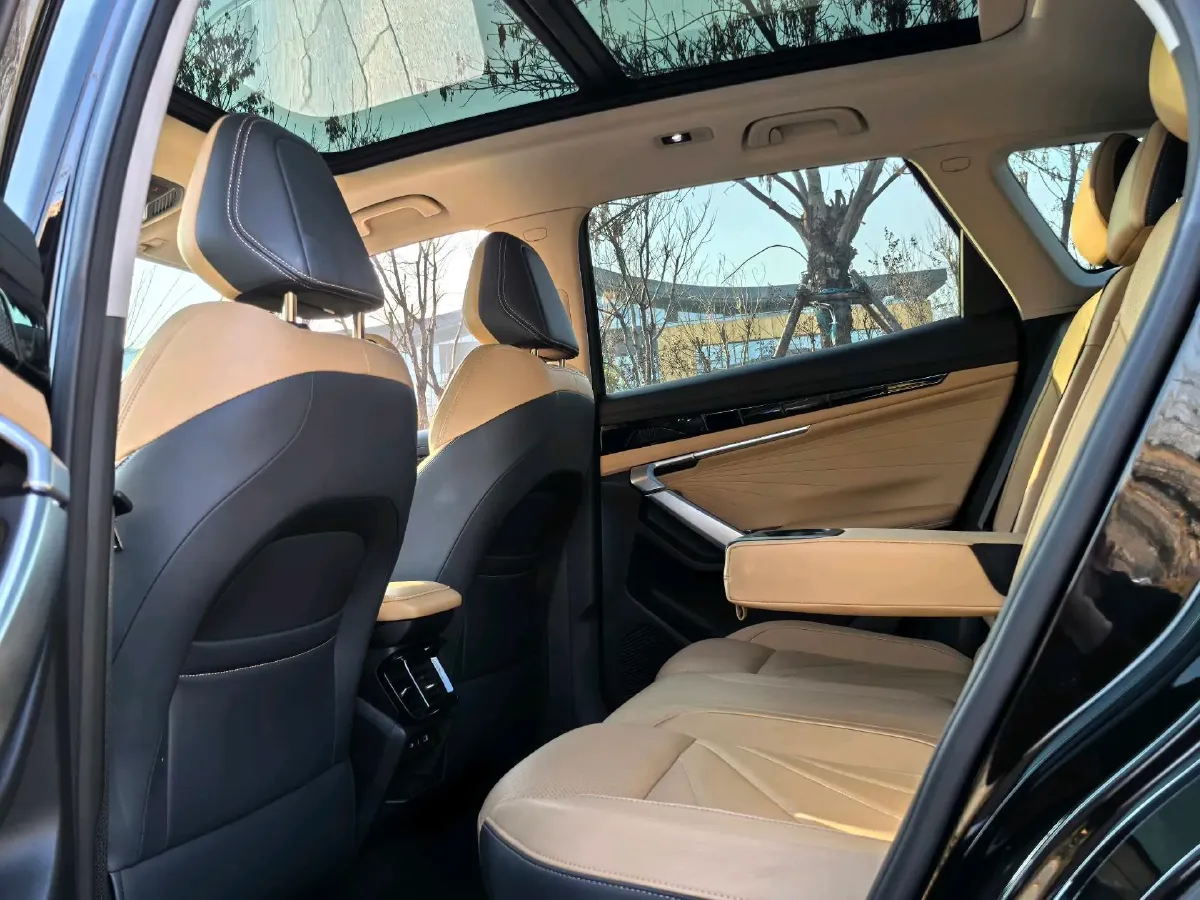 2023 Geely StarRay 1.5T 181HP L4 7DCT,autocango,china used car exporter,china ev exporter,chinese used car exporter,chinese used ev exporter