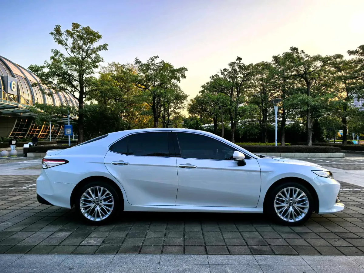 2019 Toyota Camry 2.0L 178HP L4 CVT,autocango,china used car exporter,china ev exporter,chinese used car exporter,chinese used ev exporter