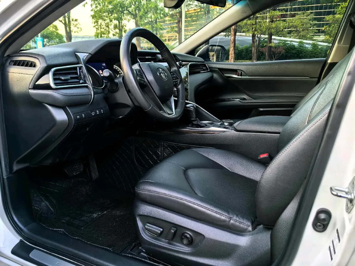 2019 Toyota Camry 2.0L 178HP L4 CVT,autocango,china used car exporter,china ev exporter,chinese used car exporter,chinese used ev exporter