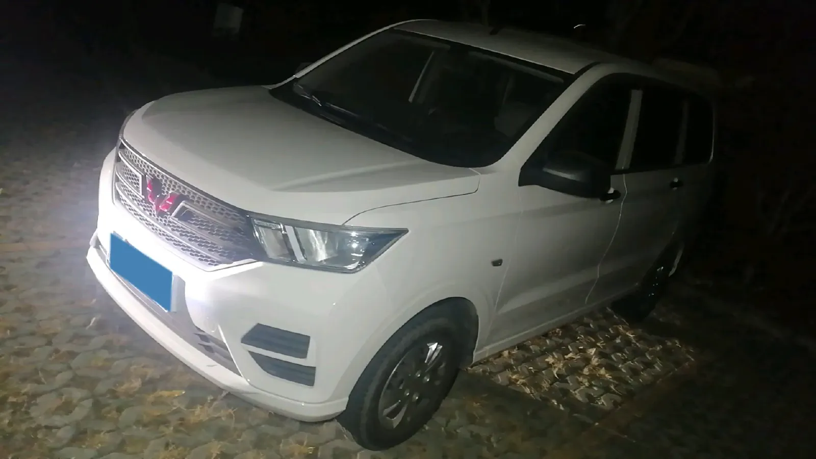 2019 WuLing HongGuang 1.5L 99HP L4 6MT,autocango,china used car exporter,china ev exporter,chinese used car exporter,chinese used ev exporter
