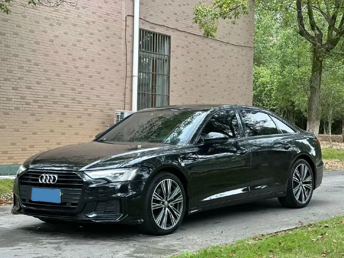2021 Audi A6L 2.0T 190HP L4 7DCT