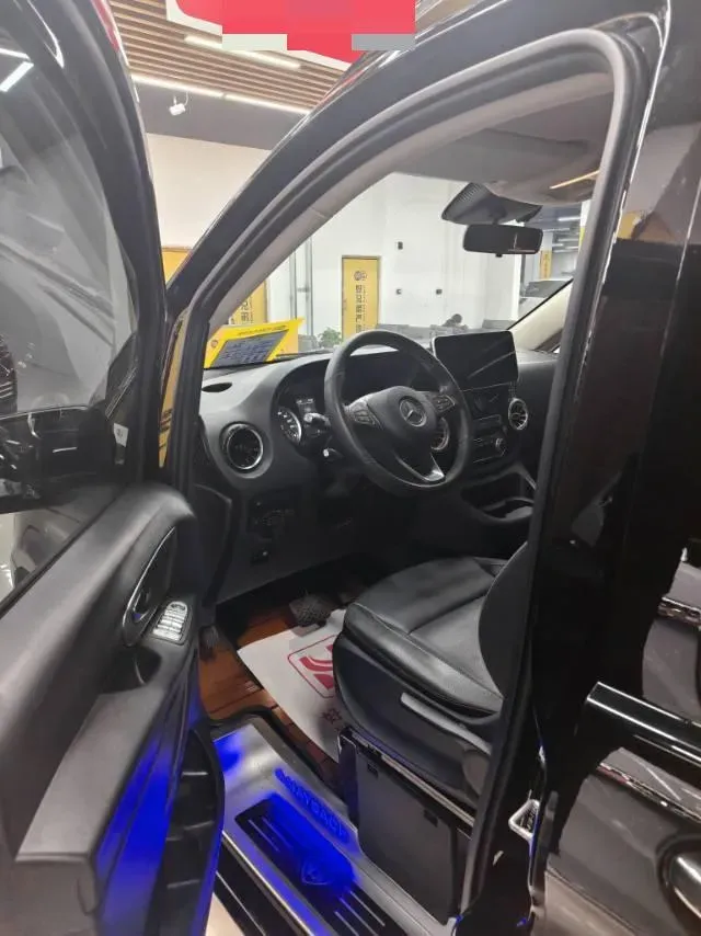 2021 Mercedes-Benz Vito 2.0T 211HP L4 9AT,autocango,china used car exporter,china ev exporter,chinese used car exporter,chinese used ev exporter