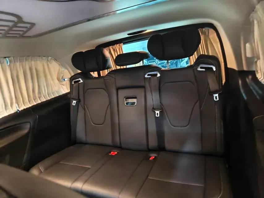 2021 Mercedes-Benz Vito 2.0T 211HP L4 9AT,autocango,china used car exporter,china ev exporter,chinese used car exporter,chinese used ev exporter
