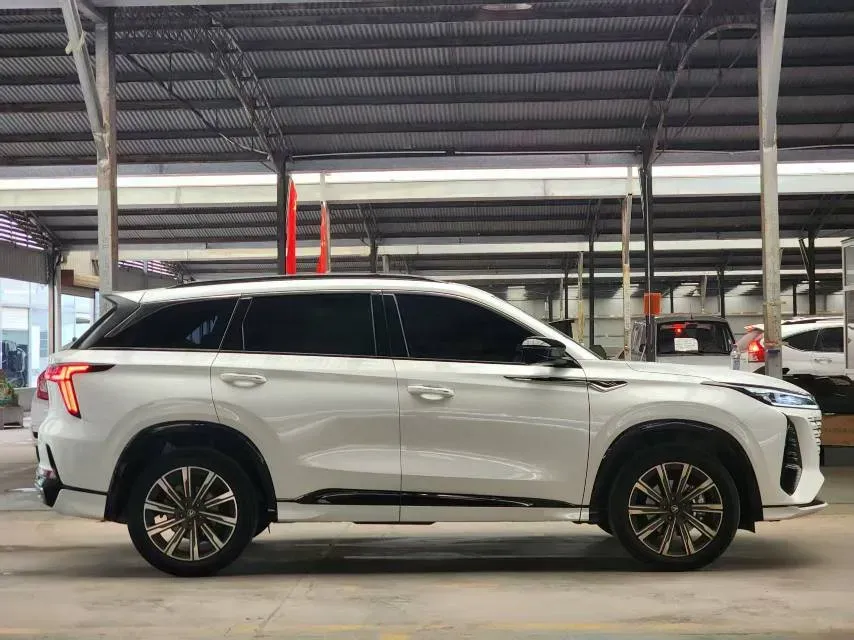 2024 ChangAn CS75 Plus 2.0T 233HP L4 8AT,autocango,china used car exporter,china ev exporter,chinese used car exporter,chinese used ev exporter