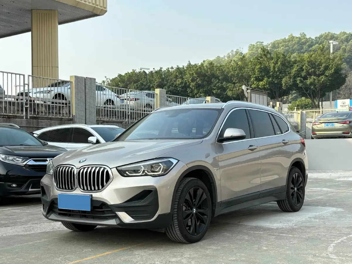2022 BMW X1 2.0T 192HP L4 7DCT
