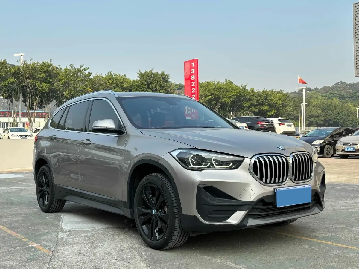 2022 BMW X1 2.0T 192HP L4 7DCT,autocango,china used car exporter,china ev exporter,chinese used car exporter,chinese used ev exporter