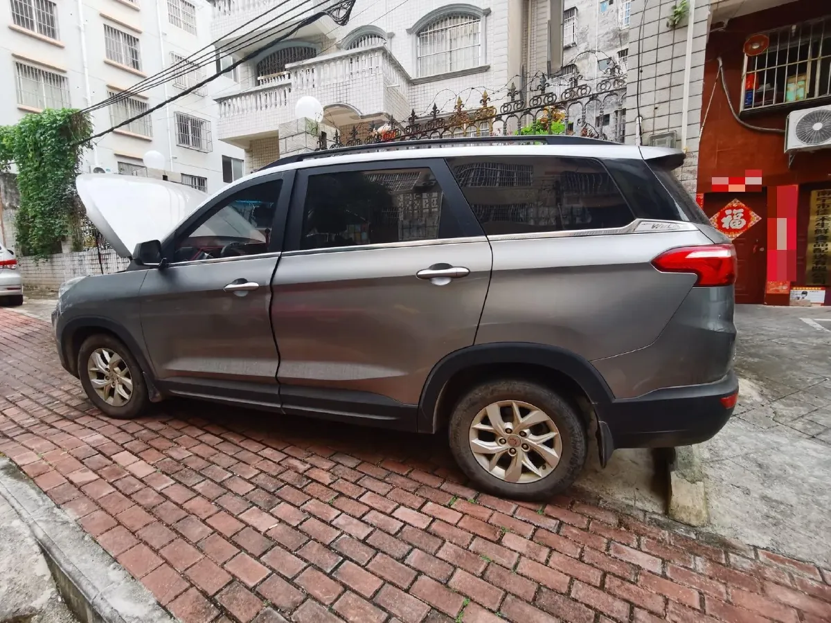 2018 WuLing HongGuang S3 1.5L 112HP L4 6MT,autocango,china used car exporter,china ev exporter,chinese used car exporter,chinese used ev exporter