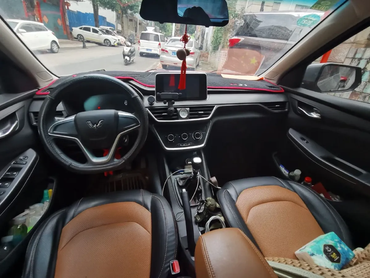 2018 WuLing HongGuang S3 1.5L 112HP L4 6MT,autocango,china used car exporter,china ev exporter,chinese used car exporter,chinese used ev exporter