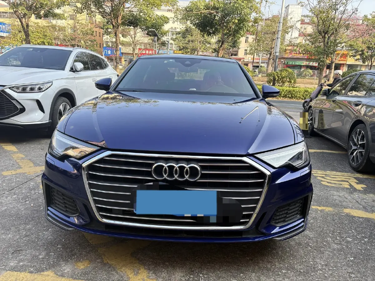 2020 Audi A6L 2.0T 190HP L4 7DCT,autocango,china used car exporter,china ev exporter,chinese used car exporter,chinese used ev exporter