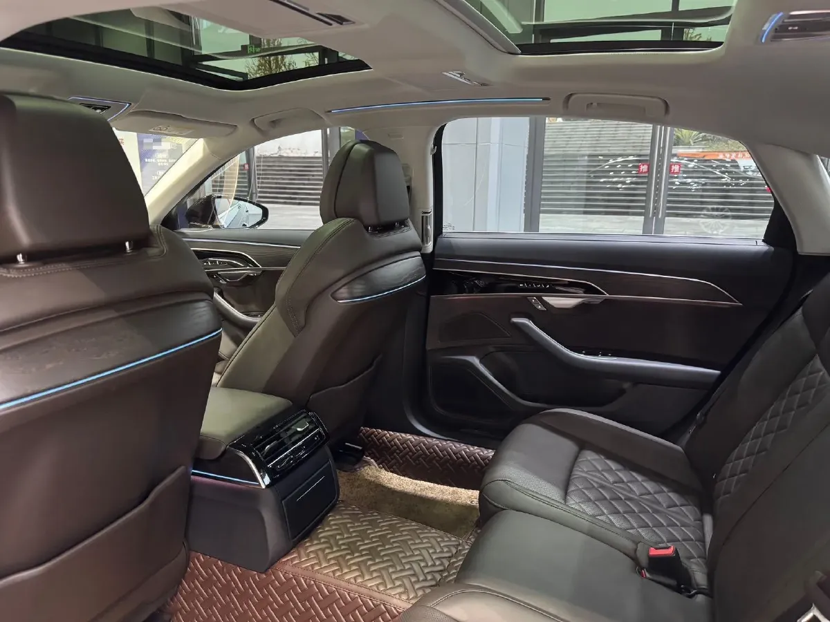 2022 Audi A8 3.0T 286HP V6 8AT,autocango,china used car exporter,china ev exporter,chinese used car exporter,chinese used ev exporter