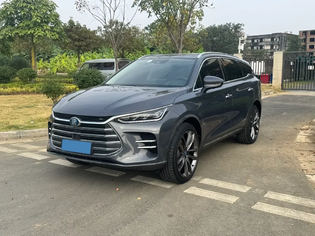 2018 BYD Tang 2.0T 205HP L4 6DCT PHEV 23.97KWH