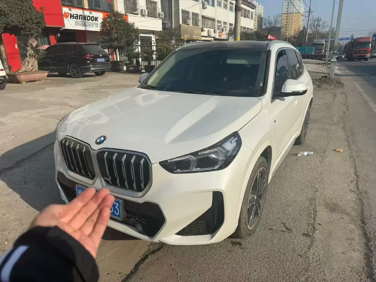 2025 BMW X1 2.0T 204HP L4 7DCT