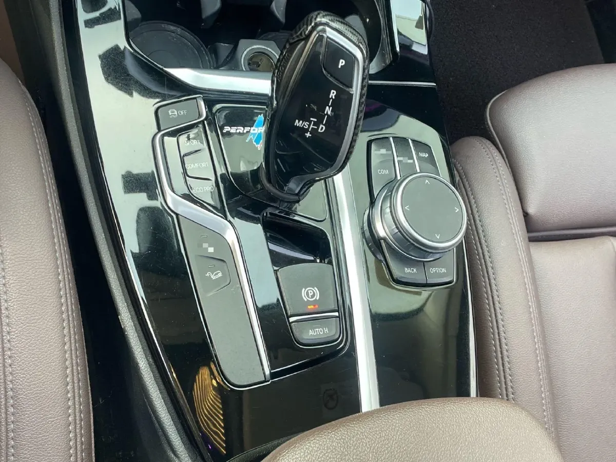 2021 BMW X3 2.0T 184HP L4 8AT,autocango,china used car exporter,china ev exporter,chinese used car exporter,chinese used ev exporter