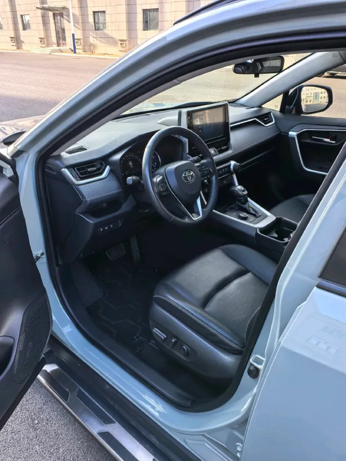 2021 Toyota RAV4 2.5L 178HP L4 E-CVT Hybrid,autocango,china used car exporter,china ev exporter,chinese used car exporter,chinese used ev exporter