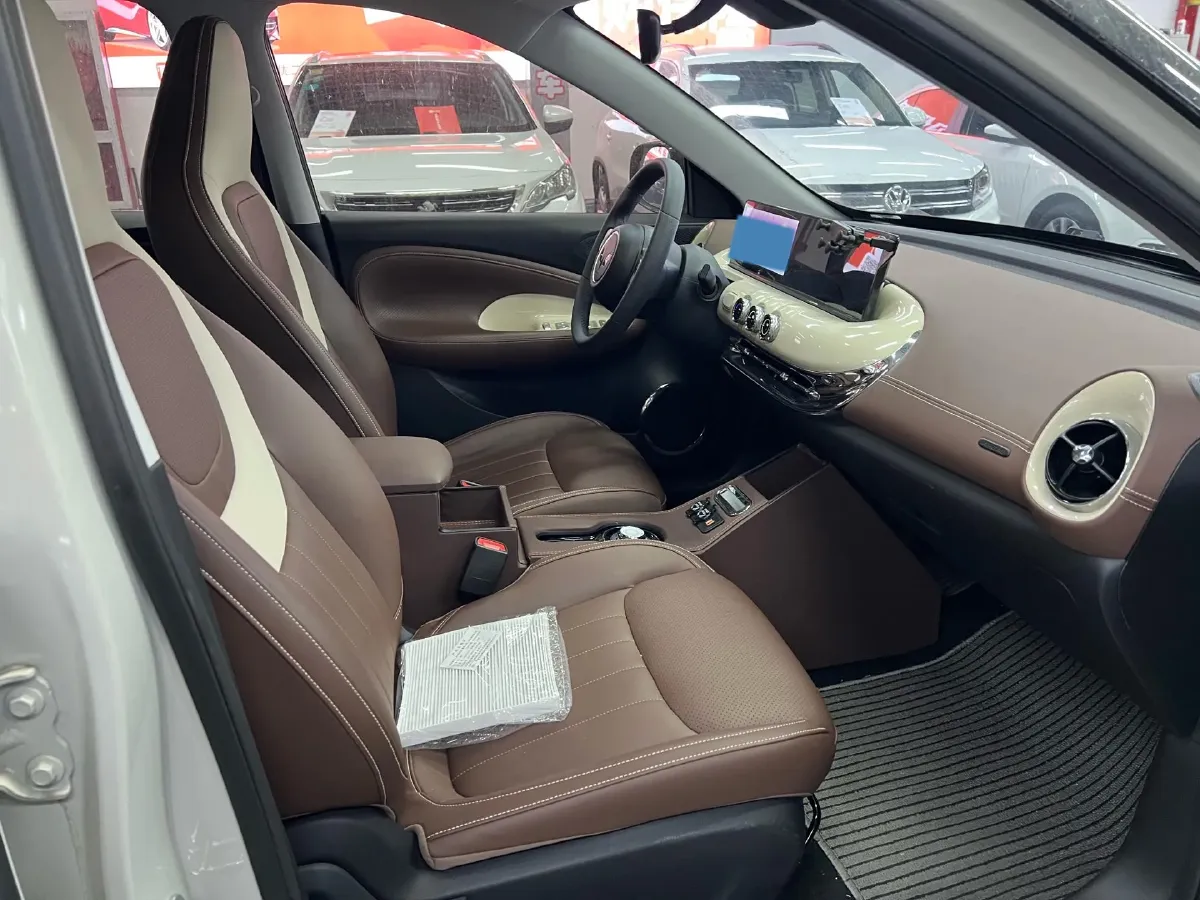 2023 WuLing BinGuo BEV 31.9KWH,autocango,china used car exporter,china ev exporter,chinese used car exporter,chinese used ev exporter