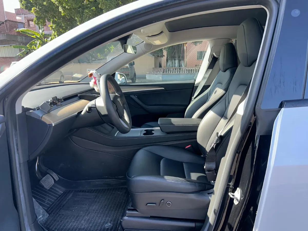 2022 Tesla Model Y BEV 60KWH,autocango,china used car exporter,china ev exporter,chinese used car exporter,chinese used ev exporter