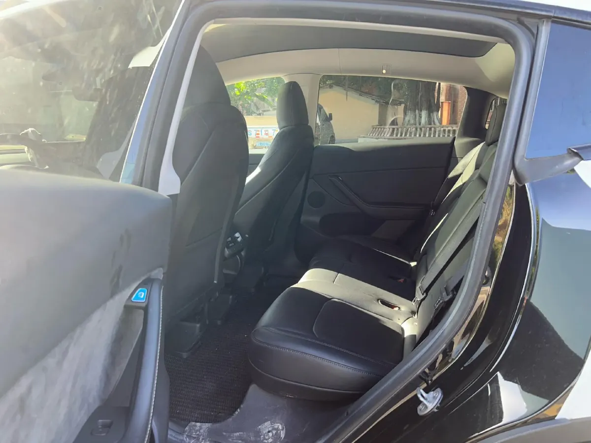 2022 Tesla Model Y BEV 60KWH,autocango,china used car exporter,china ev exporter,chinese used car exporter,chinese used ev exporter