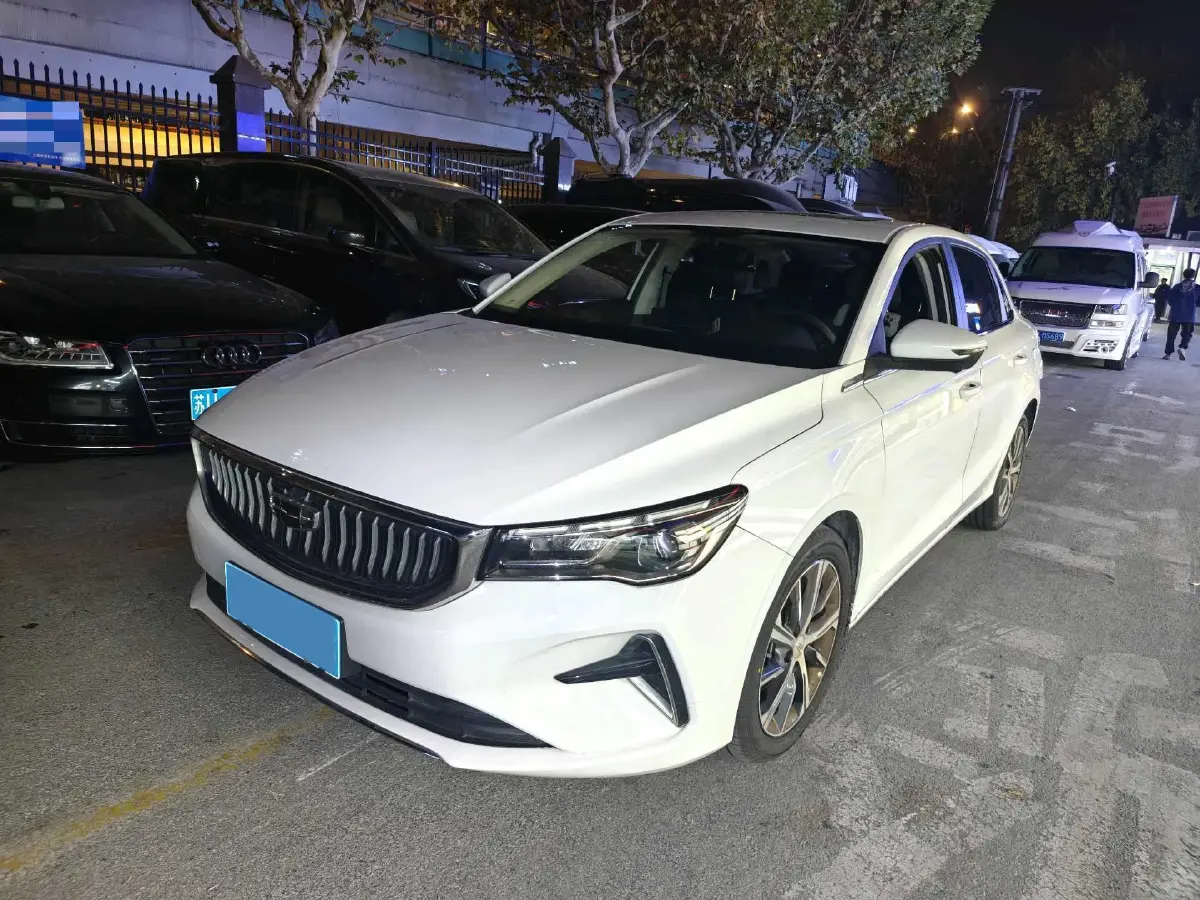 2022 Geely Emgrand 1.5L 114HP L4 CVT