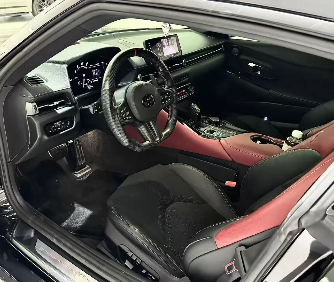 2021 Toyota Supra 3.0T 340HP L6 8AT,autocango,china used car exporter,china ev exporter,chinese used car exporter,chinese used ev exporter