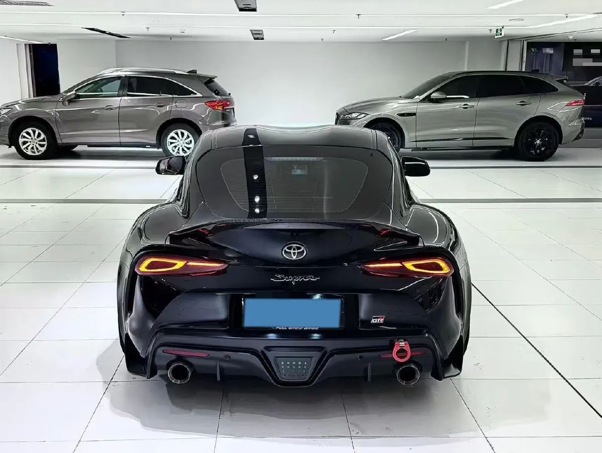 2021 Toyota Supra 3.0T 340HP L6 8AT,autocango,china used car exporter,china ev exporter,chinese used car exporter,chinese used ev exporter