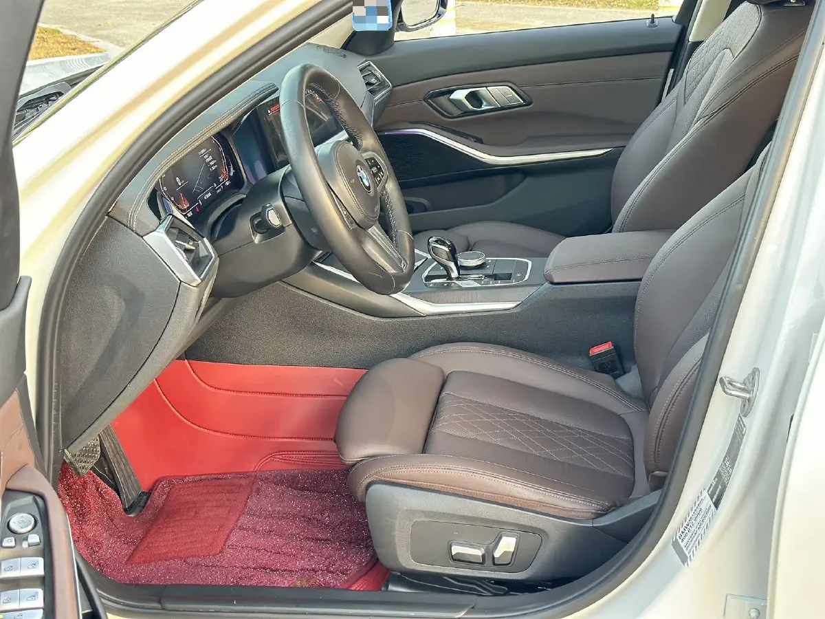 2022 BMW 3 Series 2.0T 184HP L4 8AT,autocango,china used car exporter,china ev exporter,chinese used car exporter,chinese used ev exporter