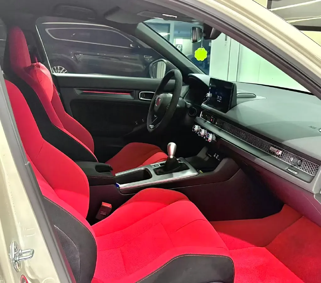 2023 Honda Civic 2.0T 300HP L4 6MT,autocango,china used car exporter,china ev exporter,chinese used car exporter,chinese used ev exporter