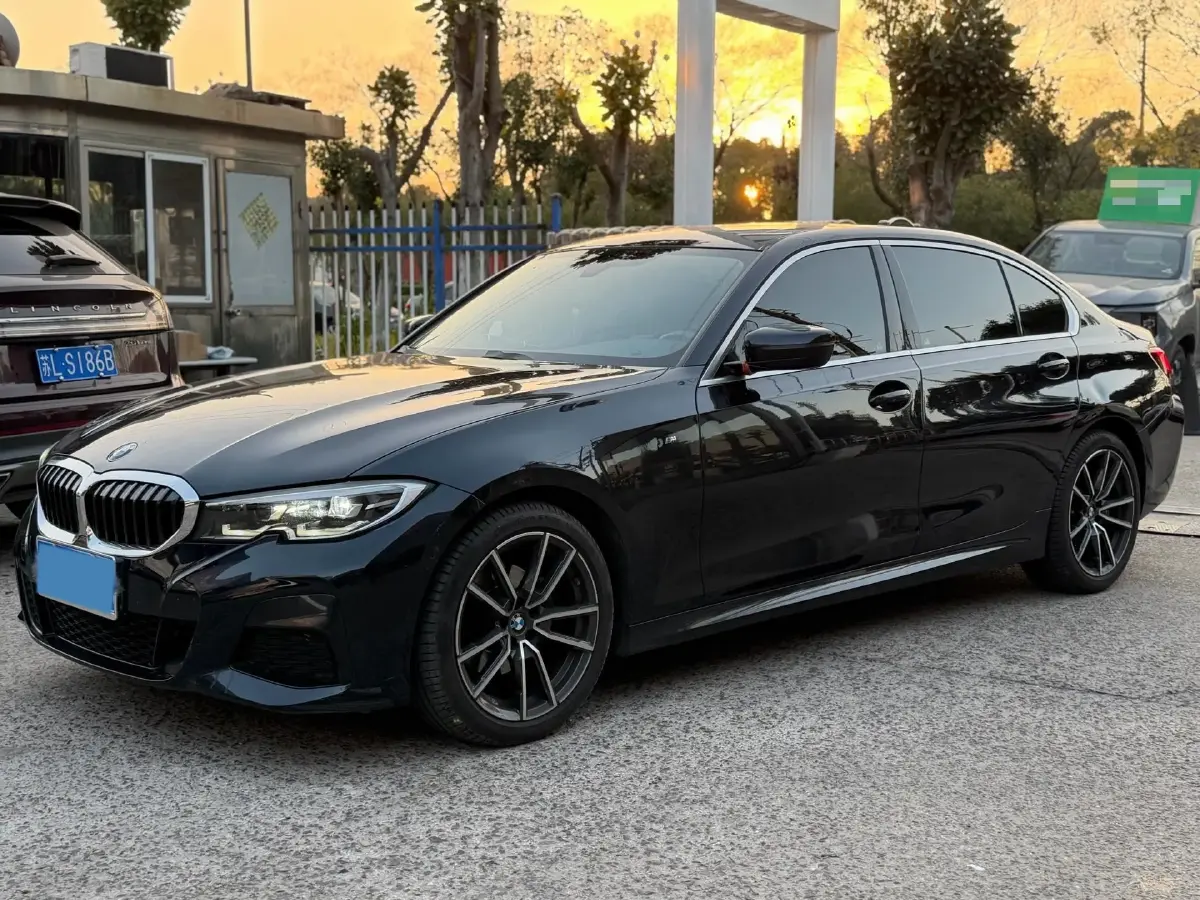 2021 BMW 3 Series 2.0T 184HP L4 8AT